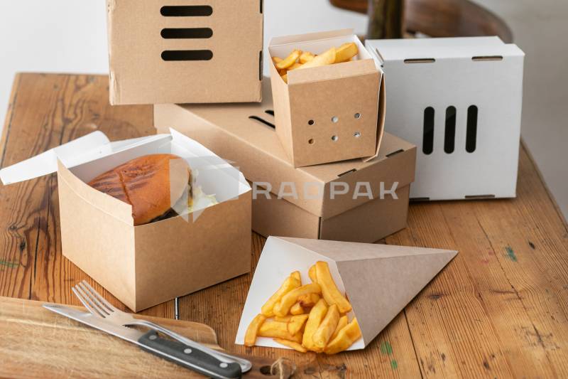 PUDEŁKO BURGER 140X140X95MM BEZ DRUKU A100