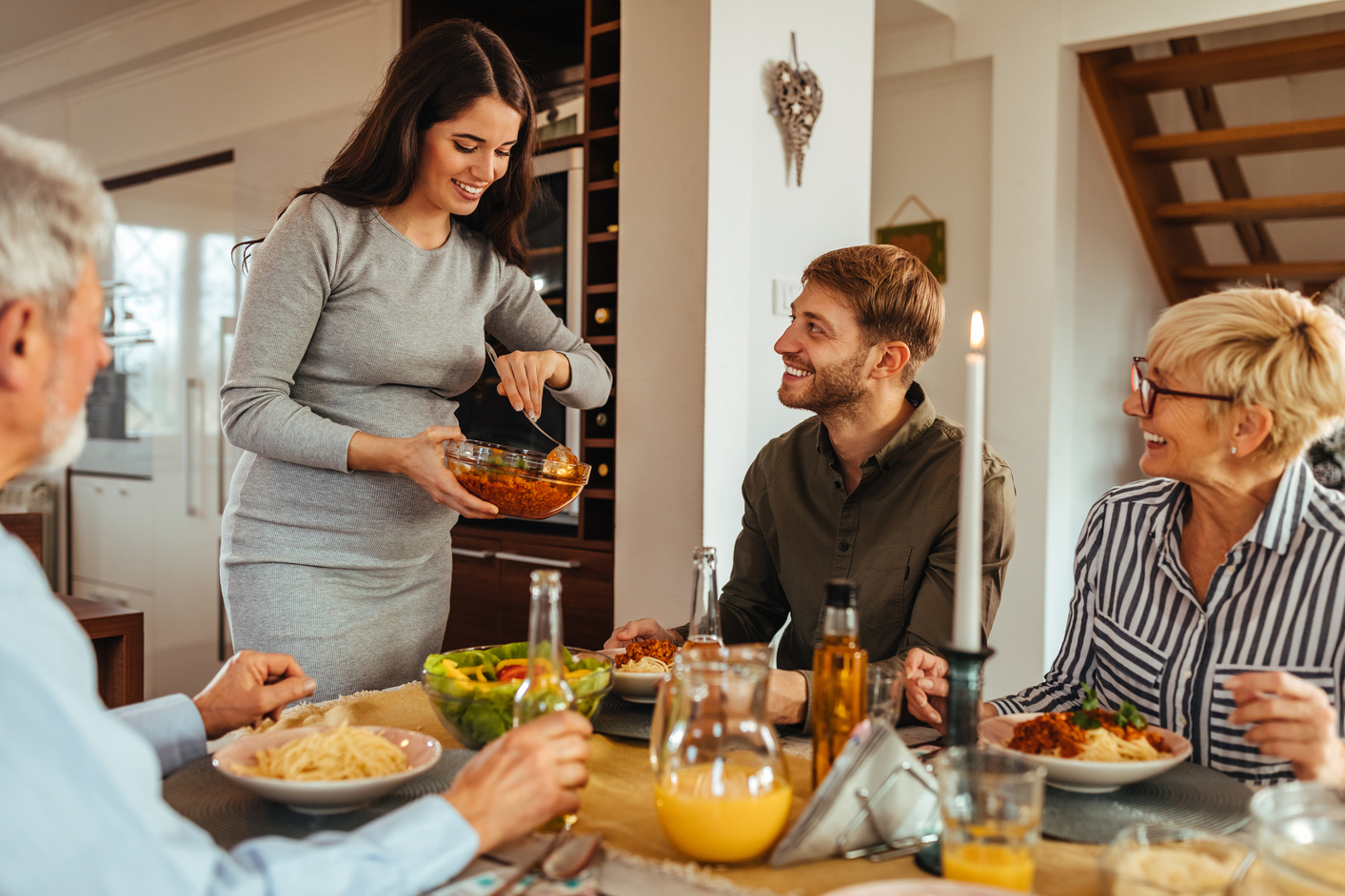 shot-family-having-lunch-together (this)